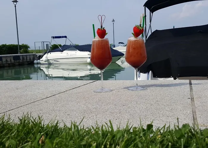 Yachting Hotel Mistral
