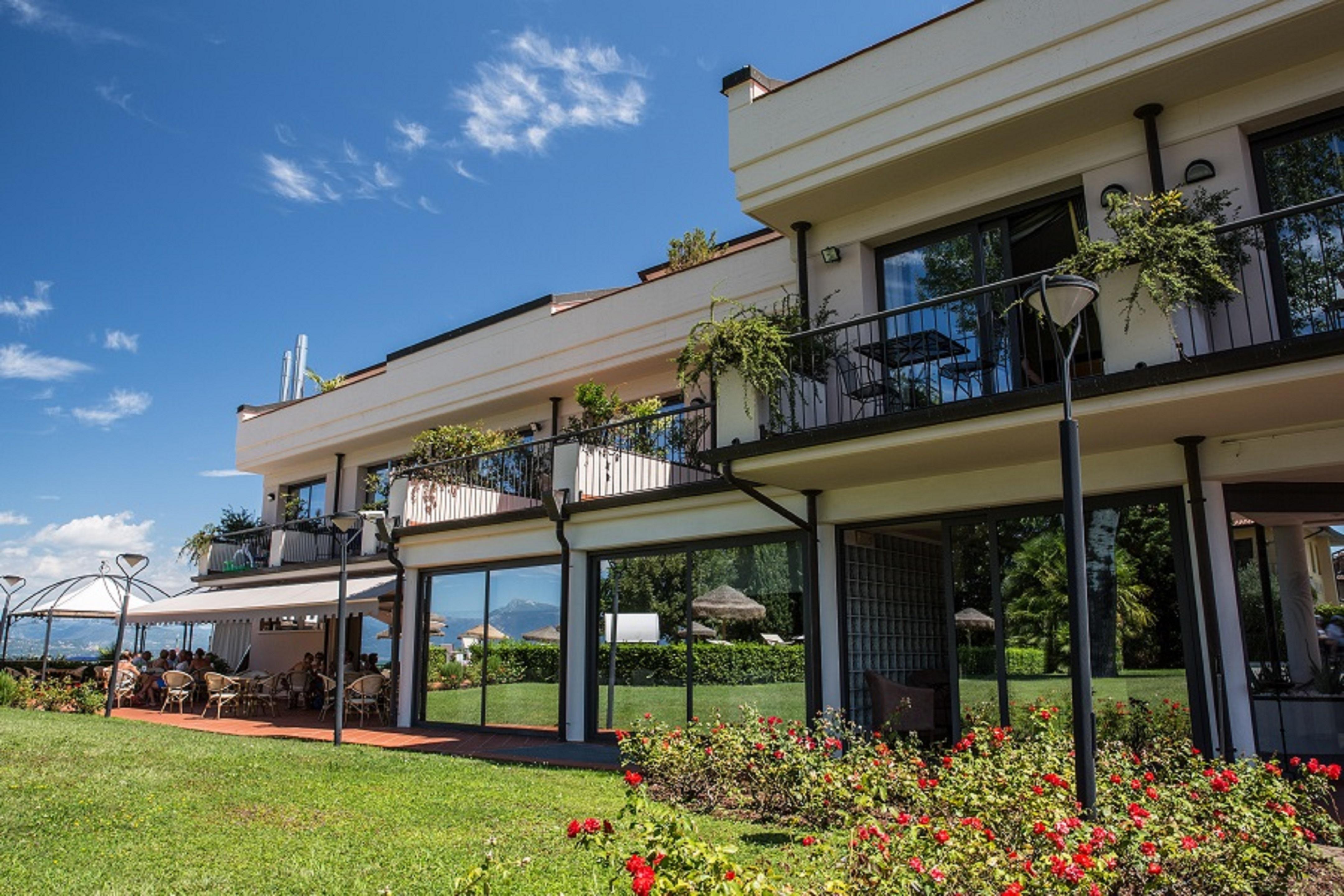 Yachting Mistral Hotel 3*