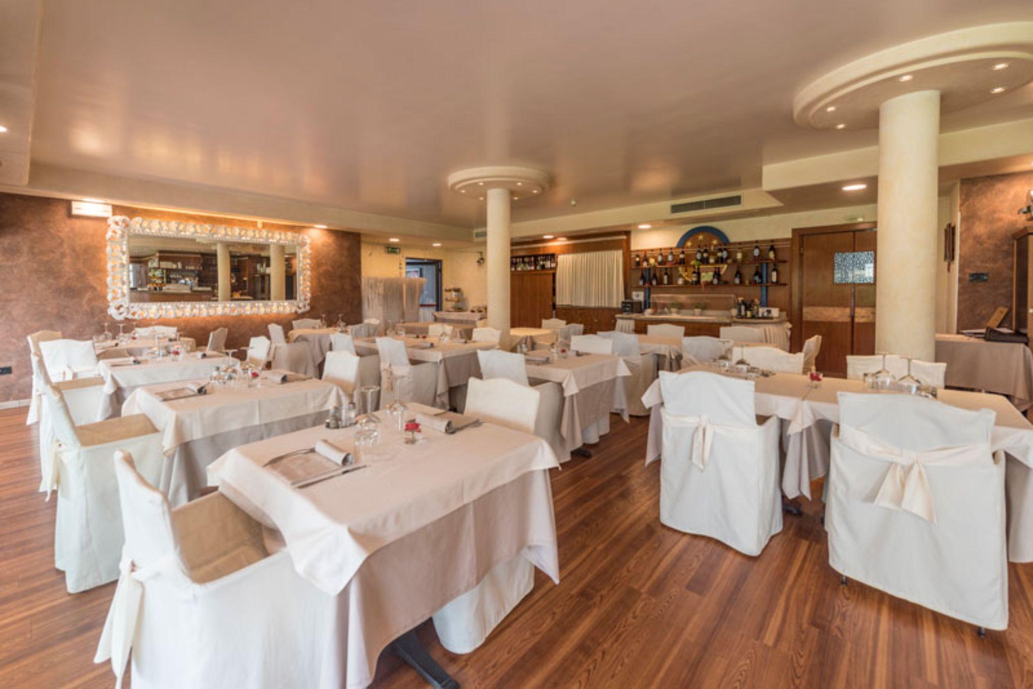 Yachting Mistral 3* Sirmione